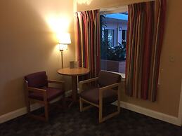 Wildwood Inn Tropical Dome & Theme Suites