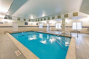 Radisson Hotel Fairview Heights - St. Louis