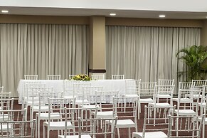 Hodelpa Garden Suites Golf & Convention Center