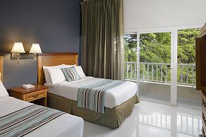 Hodelpa Garden Suites Golf & Convention Center