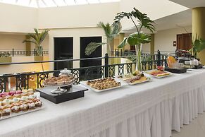 Hodelpa Garden Suites Golf & Convention Center