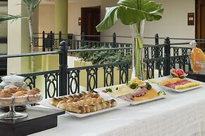 Hodelpa Garden Suites Golf & Convention Center