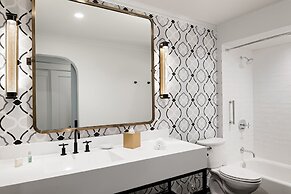 Hayes Mansion, San Jose - Curio Collection by Hilton