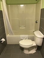 AmeriVu Inn & Suites