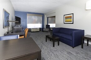 Holiday Inn Express & Suites Jacksonville Airport, an IHG Hotel