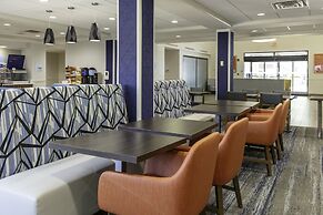 Holiday Inn Express & Suites Jacksonville Airport by IHG