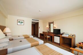 Bangkok Palace Hotel