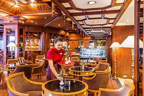 Bangkok Palace Hotel