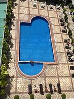 Bangkok Palace Hotel