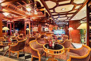 Bangkok Palace Hotel