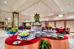 Bangkok Palace Hotel