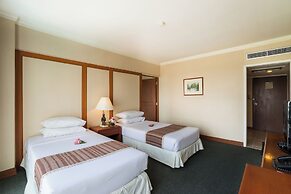 Bangkok Palace Hotel