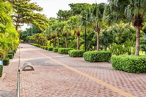 Cholchan Pattaya Beach Resort