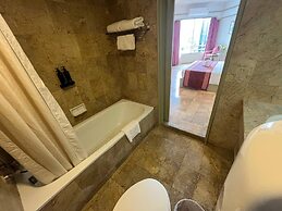 Cholchan Pattaya Beach Resort