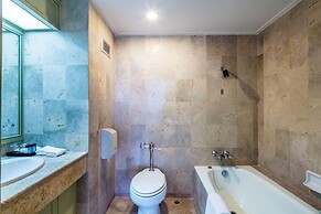 Cholchan Pattaya Beach Resort