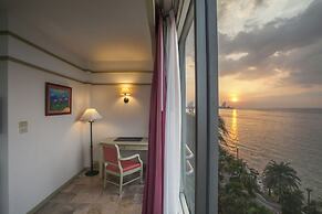 Cholchan Pattaya Beach Resort