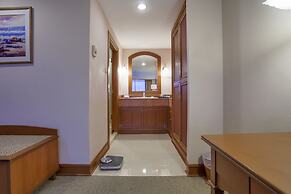 Cholchan Pattaya Beach Resort