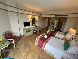 Cholchan Pattaya Beach Resort