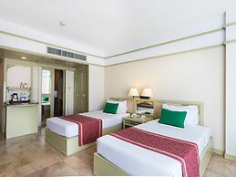 Cholchan Pattaya Beach Resort