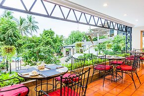 Cholchan Pattaya Beach Resort