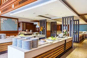 Cholchan Pattaya Beach Resort