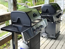 Waters Edge Shoreside Suites