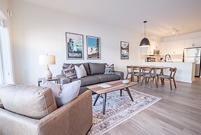 Waters Edge Shoreside Suites