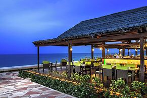 Le Meridien Al Aqah Beach Resort