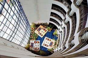 Le Meridien Al Aqah Beach Resort