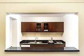 Le Meridien Al Aqah Beach Resort