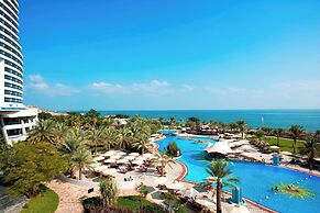Le Meridien Al Aqah Beach Resort