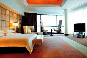 Le Meridien Al Aqah Beach Resort