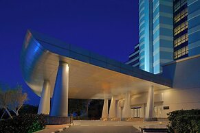 Le Meridien Al Aqah Beach Resort