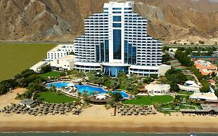 Le Meridien Al Aqah Beach Resort