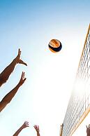 Le Meridien Al Aqah Beach Resort