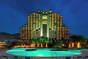 Le Meridien Al Aqah Beach Resort