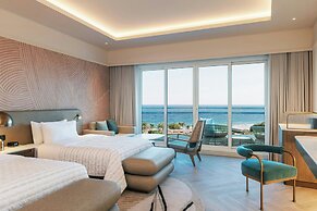 Le Meridien Al Aqah Beach Resort