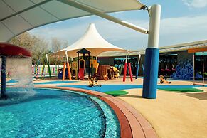 Le Meridien Al Aqah Beach Resort