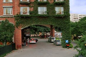 Hotel Royal Orchid Bangalore