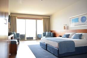 Madeira Regency Cliff