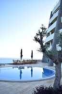 Madeira Regency Cliff