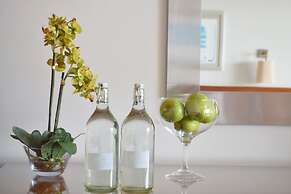 Madeira Regency Cliff