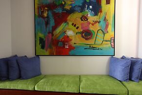 Madeira Regency Cliff