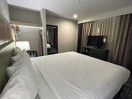 Country Inn & Suites by Radisson, Bakersfield, CA