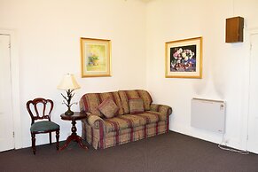 Magnolia Court Boutique Hotel Melbourne