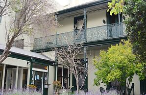 Magnolia Court Boutique Hotel Melbourne