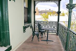 Magnolia Court Boutique Hotel Melbourne