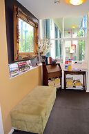 Magnolia Court Boutique Hotel Melbourne