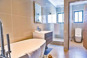 Kwantu Private Game Reserve