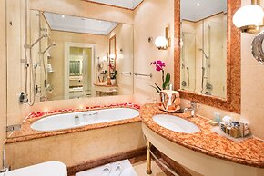 Le Palais Art Hotel Prague